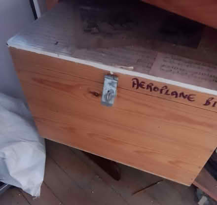 Photo of free Large wooden box (CT9) #1