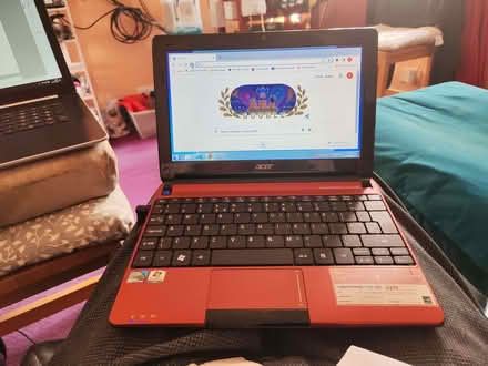 Photo of free laptop (Chertsey KT16) #1