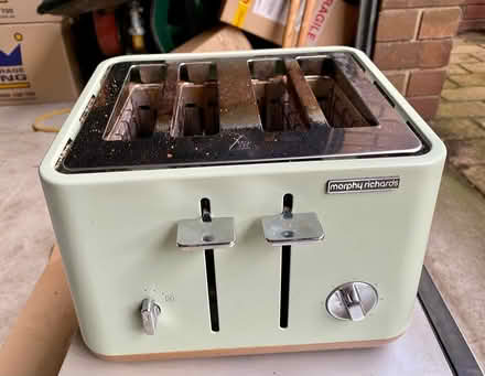 Photo of free 4 slice Toaster (Frankston) #2