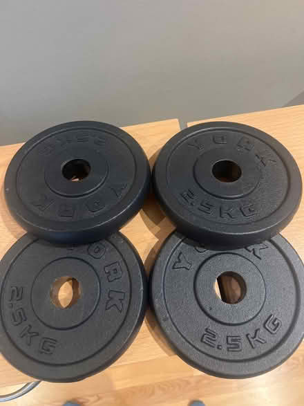 Photo of free 2.5 kg weights (SW3) #1
