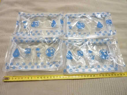 Photo of free 4 x Water-filled freezer sachets, 20 x 13.5 x 3.5 cm (Purley CR8) #1