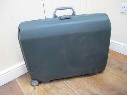 Photo of free Samsonite suitcase on 2 wheels (New Hinksey OX1) #1