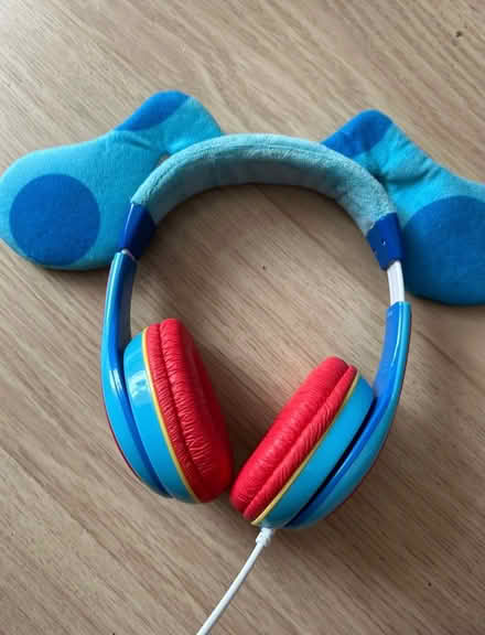 Photo of Children’s headphones (WD18 Watford) #1