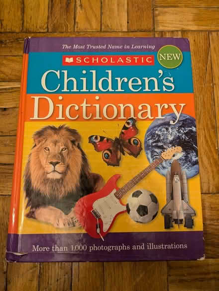Photo of free Scholastic children's dictionary (E. Midtown) #1