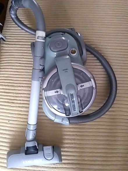 Photo of free Black& decker hover not working (Greater Leys OX4) #1