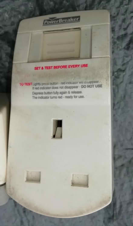Photo of free 2 plug in power breakers (Cheshunt EN7) #2