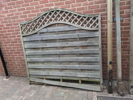 Photo of free Fence panels and posts (Norbiton KT3) #4