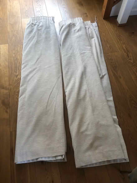Photo of free Pair of curtains (Chesham HP5) #1