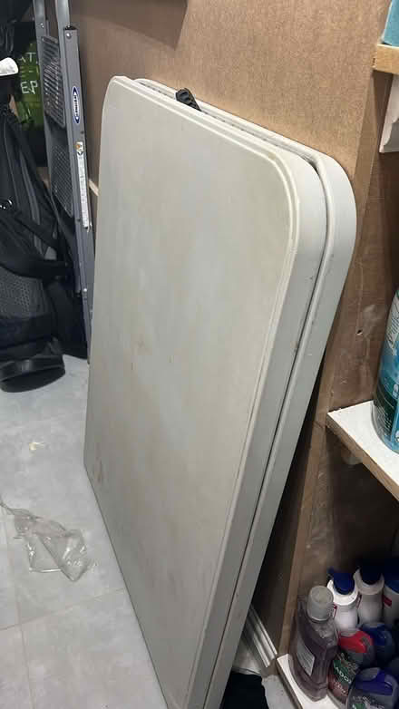 Photo of free Heavy duty decorating table (SE20) #1
