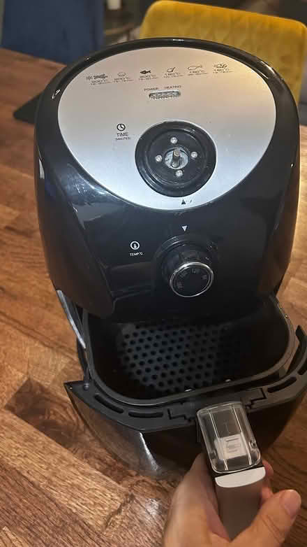 Photo of free Air fryer (Se1) #2