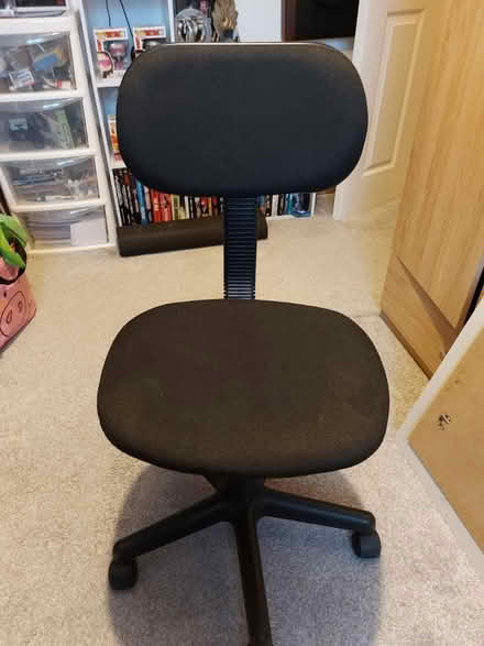 Photo of free Desk chair (Gloucester) #1