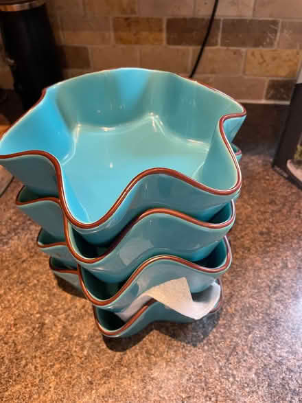 Photo of free 4 bowls (Clermiston EH4) #2