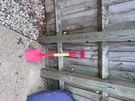 Photo of free Small garden spade for a child (Upper Wolvercote OX2) #1