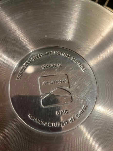 Photo of free 12 quart stock pot (Near Busse and Golf) #2