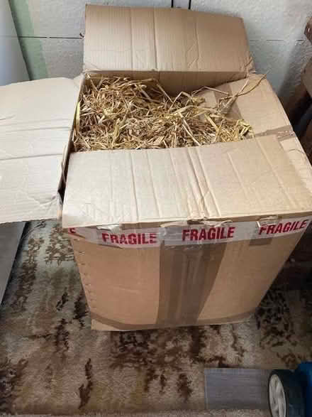 Photo of free Straw (Purley on Thames RG31) #1