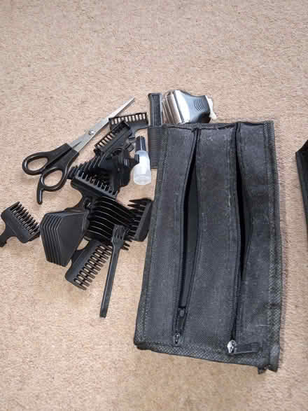 Photo of free Wahl beard trimmer parts (Springfield Rd area, Rushden NN10) #1