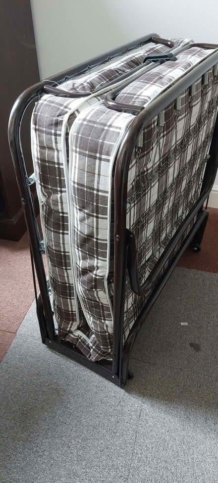 Photo of free Fold down single bed (Burton Joyce NG14) #2