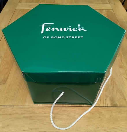 Photo of free Hat box (Sheet GU32) #1