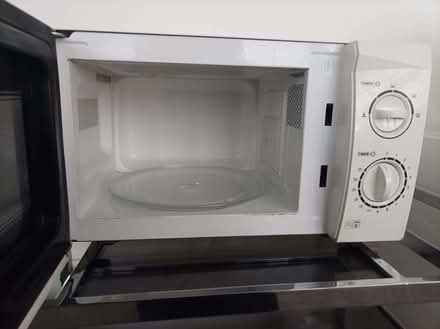 Photo of free Microwave (Glasgow G1) #2