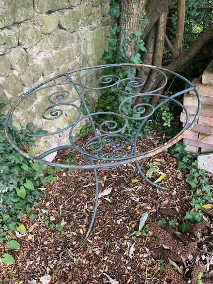 Photo of free Metal garden table (Wytham OX2) #1