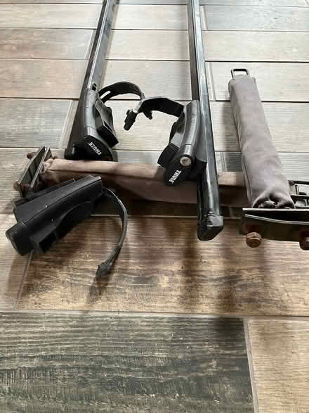 Photo of free Thule roof bars and uprights (Swindon SN25) #3