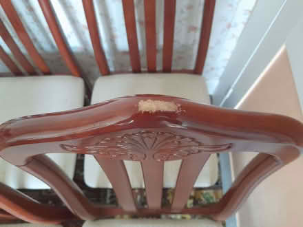 Photo of free 6 dining chairs, mismatched (Welling DA16) #2