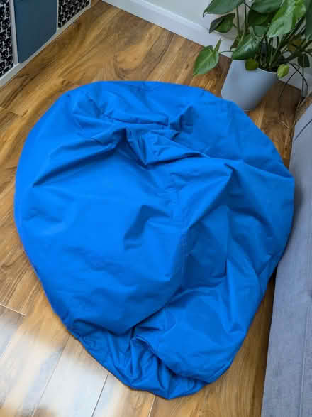 Photo of free Bean bag (Woodley RG6) #1