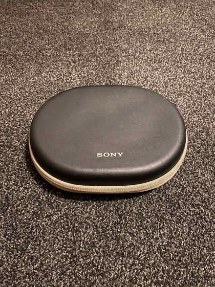Photo of free Sony headphone case (Croydon, CR0) #1