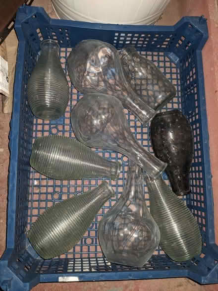 Photo of free 9 clear small table vases (SW2) #1