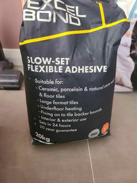 Photo of free Tile adhesive grey (CR0) #2