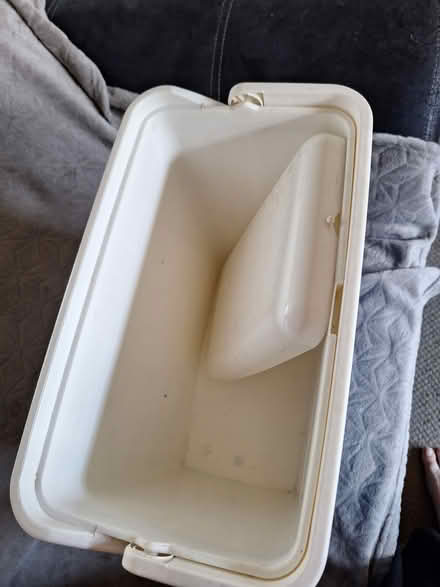 Photo of free Plastic plastic/cool box (Allesley Park CV5) #1