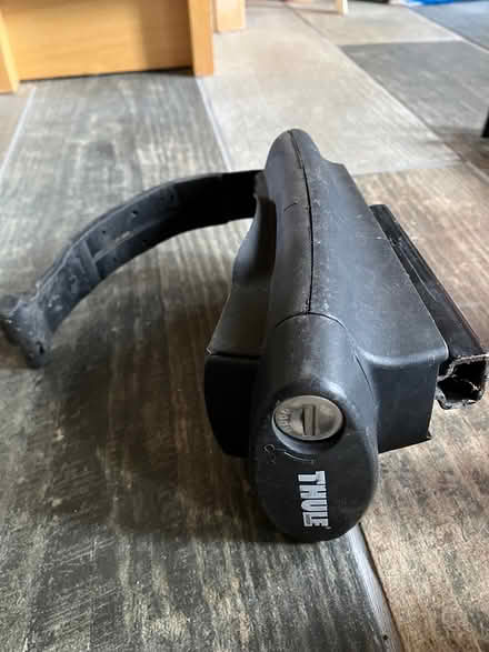 Photo of free Thule roof bars and uprights (Swindon SN25) #2