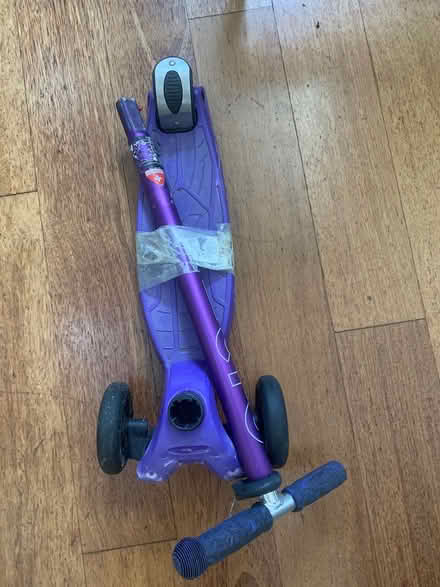 Photo of free Kids scooter (W1H) #1