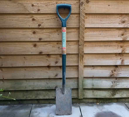Photo of free Garden spade (Tufnell Park N7) #1