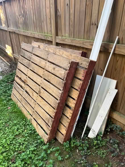 Photo of free Wooden Pallets for storing (Cherrydale area N Arlington) #1