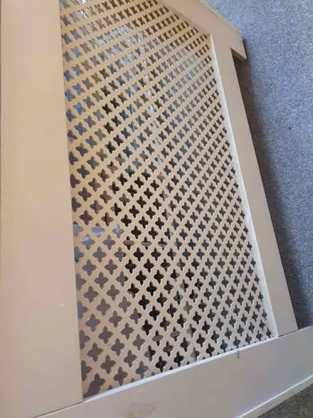 Photo of free White single sized radiator cover (Renfrewshire PA5) #2