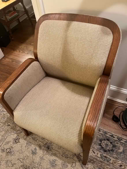 Photo of free Beige chair (Palisades DC.) #3