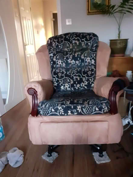 Photo of free Manual recliner chairs (DY5 3YB) #2