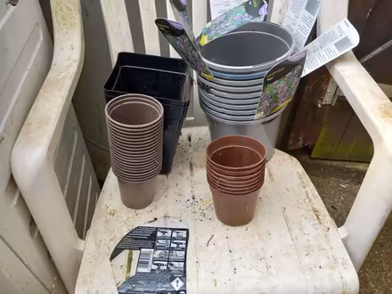 Photo of free Assorted plastic plant pots. (IP4) #1