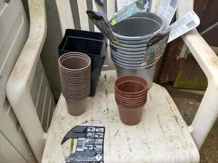 Photo of free Assorted plastic plant pots. (IP4) #1