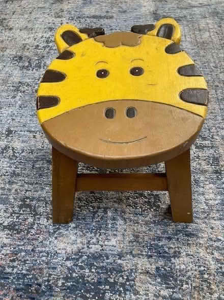 Photo of free Child's stool with lion face (Hanwell W13) #1
