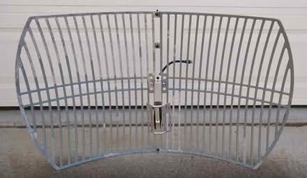 Photo of free TP-Link 2.4GHz Grid Parabolic Antenna #3