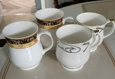 Photo of free Mugs (Pilgrims' Hatch CM15) #1