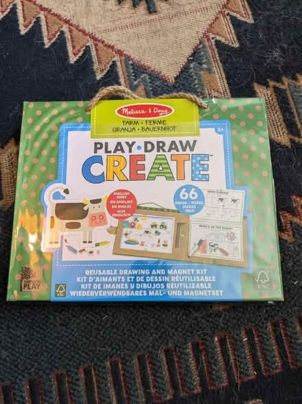 Photo of free Drawing & magnet kit (BA12 Mere) #1