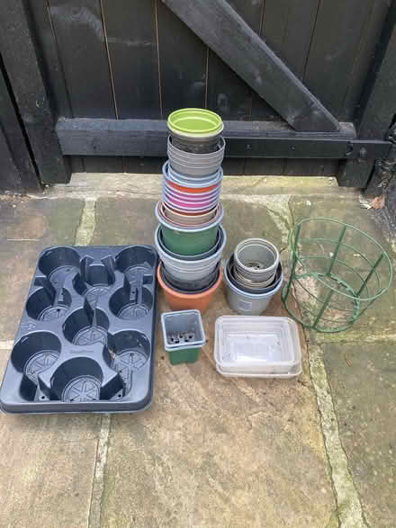Photo of free Plastic plant pots (Glossop) #1