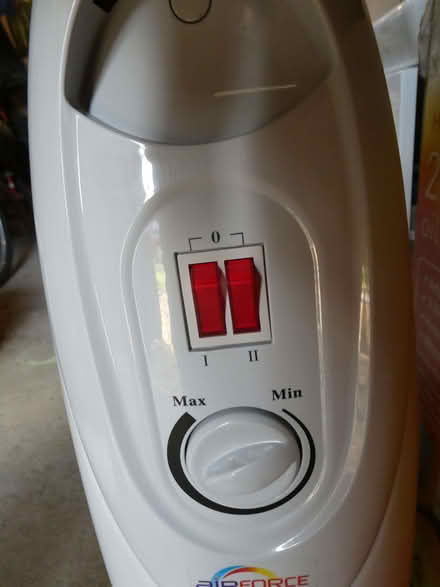 Photo of free radiator (Smiths Estate OX28) #3