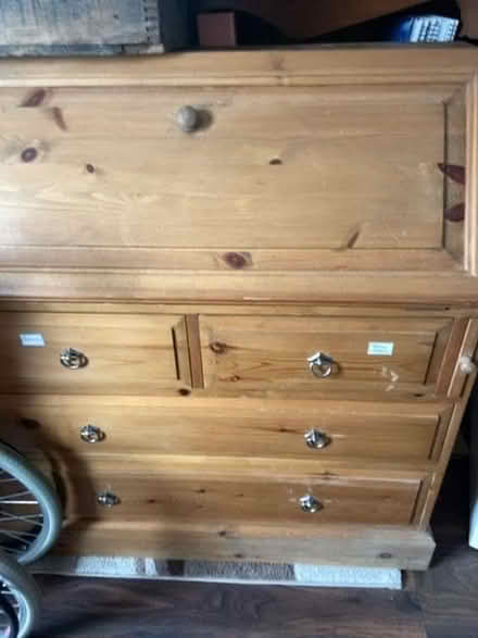 Photo of free Solid Desk (TN23) #1