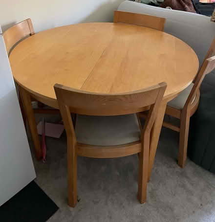 Photo of free Extendable round table and 4 chairs (Plaistow E13) #4