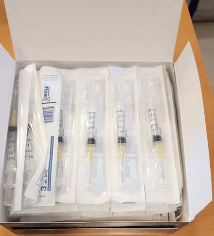 Photo of free 3cc Syringes with Needles (Palm Park, Redwood City) #2