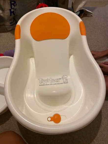 Photo of free Baby bath (SE19) #2